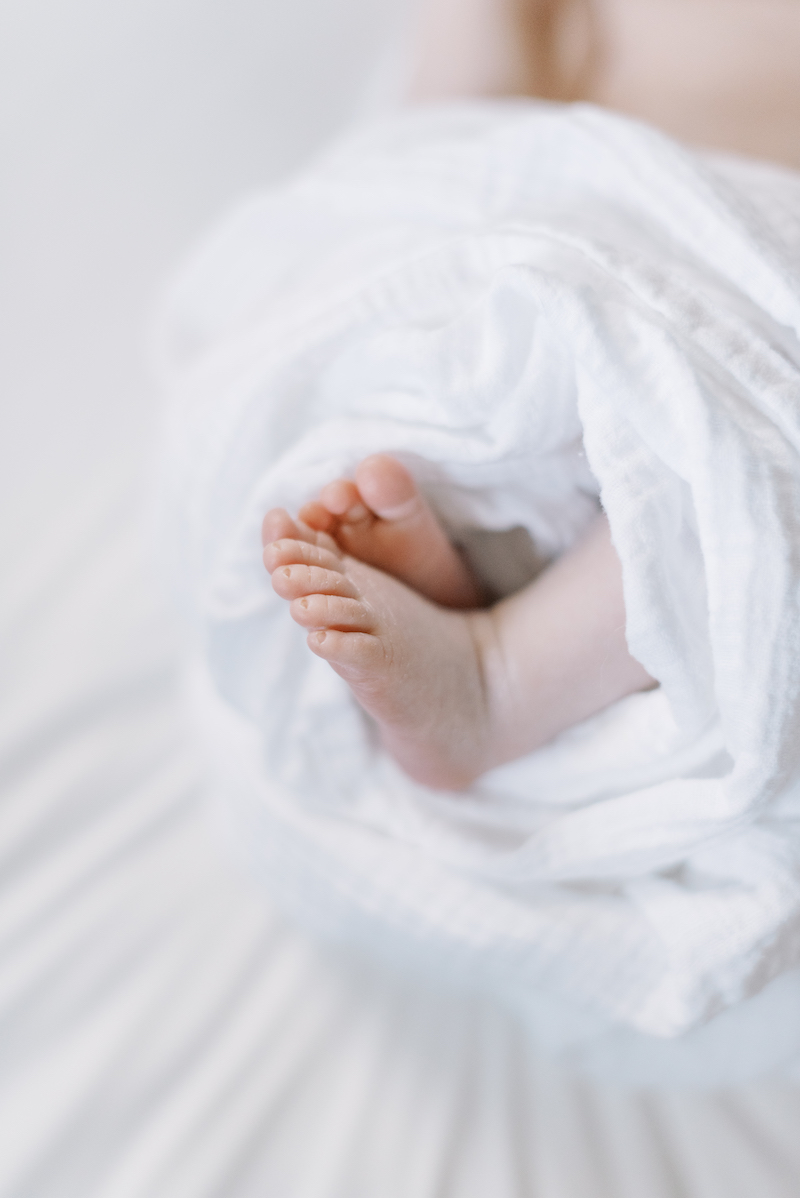Richmond-newborn-photography 
 newborn baby feet pose