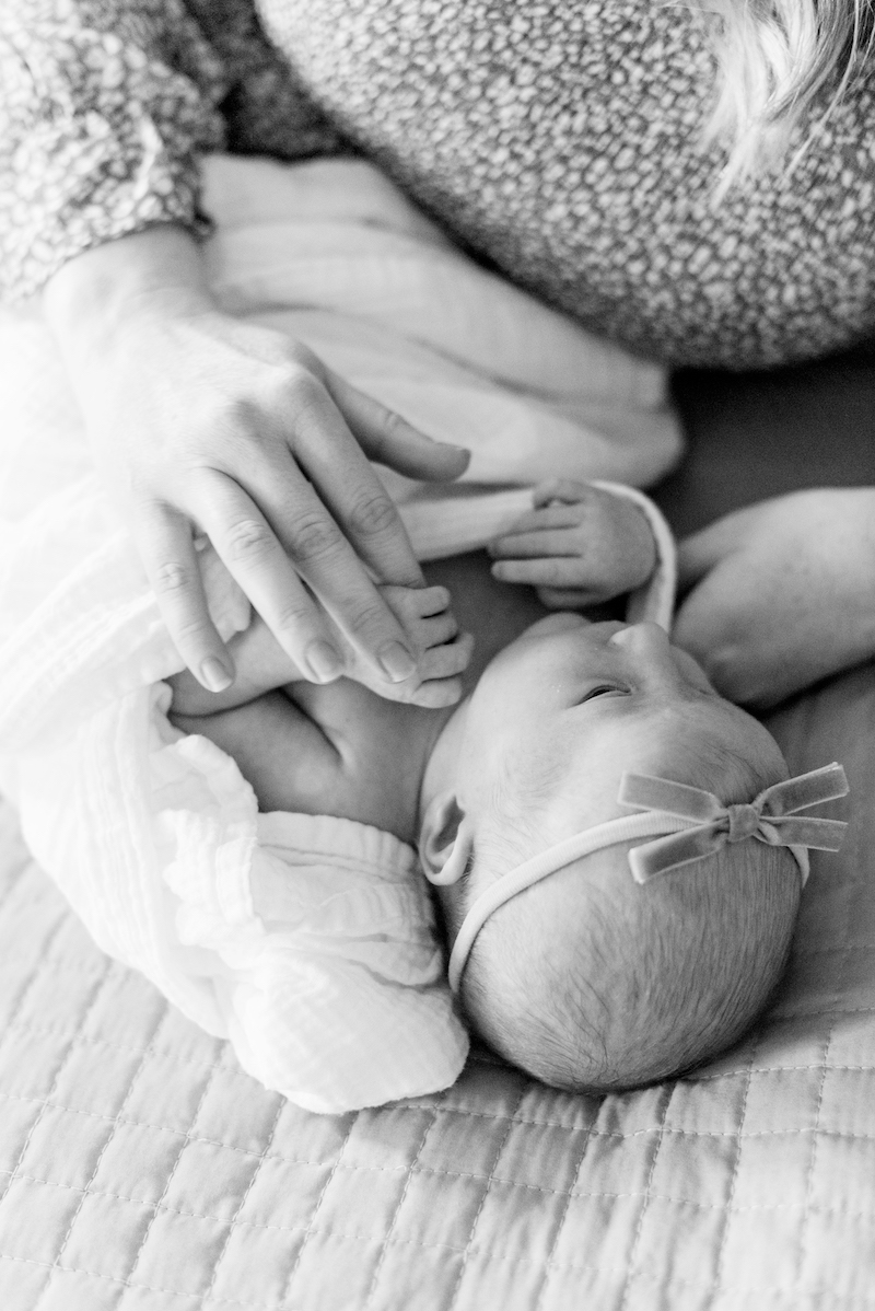 Richmond-newborn-photography 
 newborn baby with mother in black and white